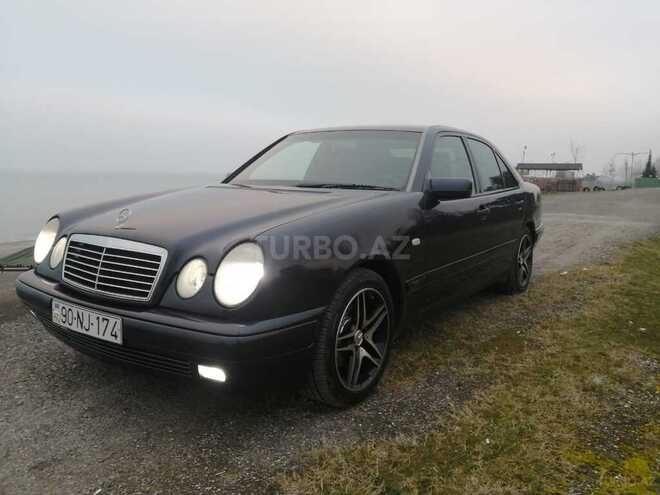 Mercedes E 240 1998, 54,000 km - 2.4 l - Bakı