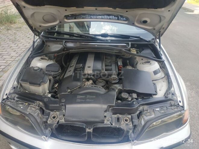 BMW 325 2003, 215,000 km - 2.5 l - Zaqatala