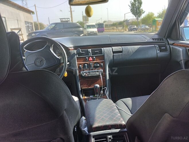 Mercedes E 230 1997, 459,600 km - 2.3 л - Sumqayıt