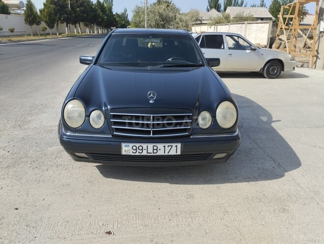 Mercedes E 230 1997, 459,600 km - 2.3 л - Sumqayıt