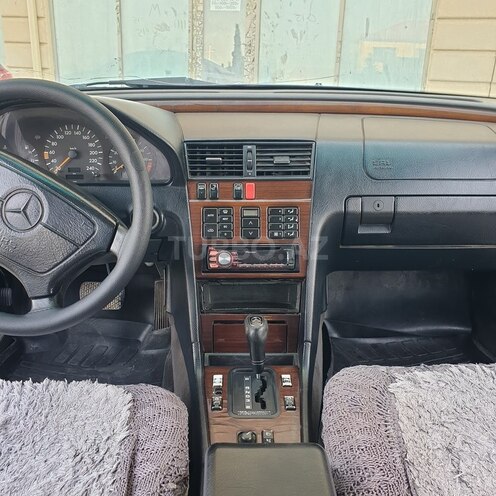 Mercedes C 200 1995, 352,271 km - 2.0 l - Bakı
