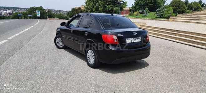 Kia Rio 2011, 319,000 km - 1.4 l - Qusar