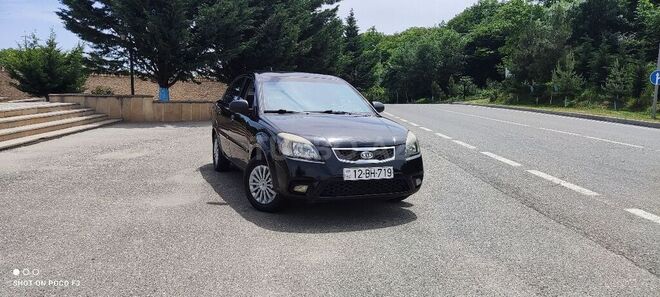 Kia Rio 2011, 319,000 km - 1.4 l - Qusar