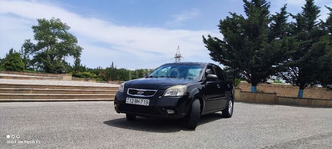 Kia Rio 2011, 319,000 km - 1.4 l - Qusar