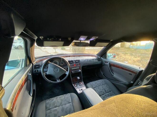 Mercedes C 240 1998, 315,000 km - 2.4 l - Ağcabədi