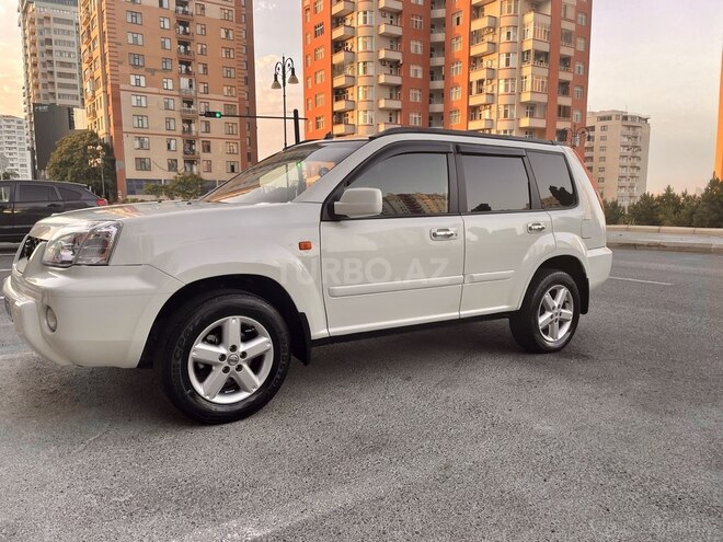 Nissan X-Trail 2011, 178,000 km - 2.5 l - Bakı