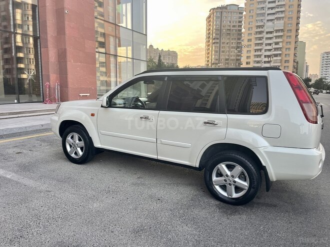 Nissan X-Trail 2011, 178,000 km - 2.5 l - Bakı