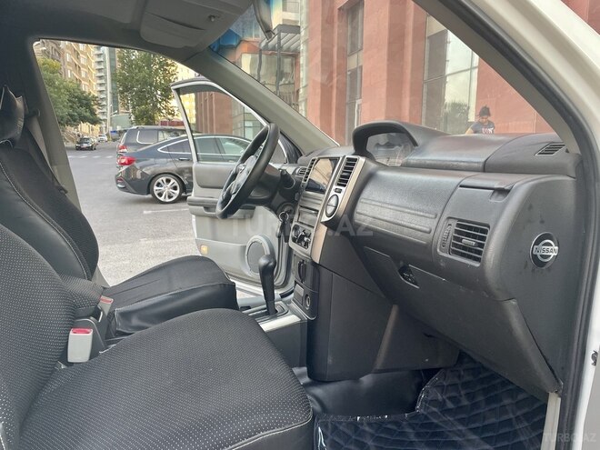 Nissan X-Trail 2011, 178,000 km - 2.5 l - Bakı
