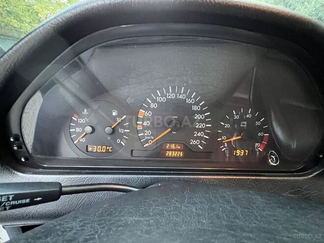 Mercedes C 240 1997, 283,000 km - 2.4 l - Bakı