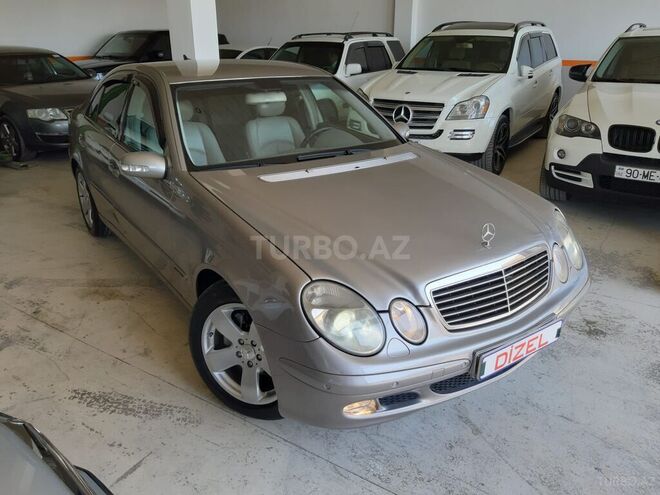 Mercedes E 220 2003, 398,000 km - 2.2 l - Bakı