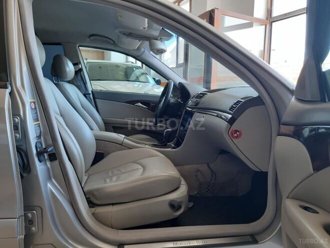 Mercedes E 220 2003, 398,000 km - 2.2 l - Bakı