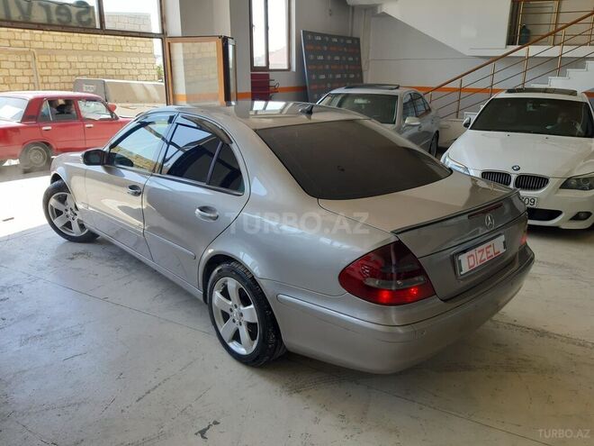 Mercedes E 220 2003, 398,000 km - 2.2 l - Bakı