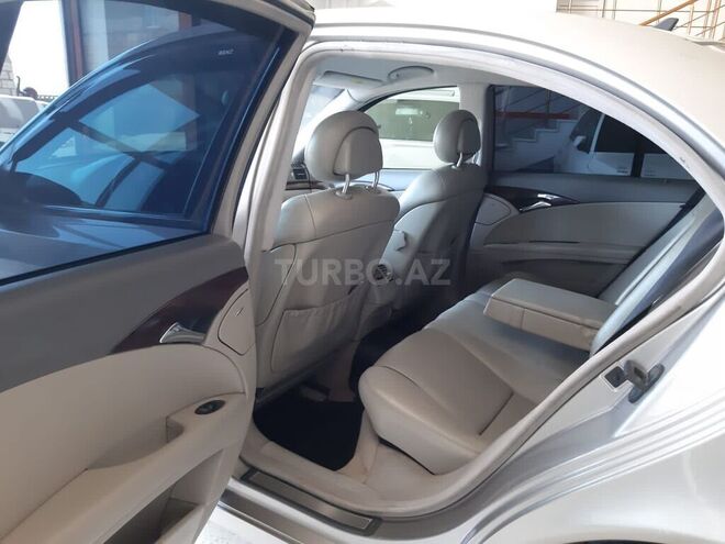 Mercedes E 220 2003, 398,000 km - 2.2 l - Bakı