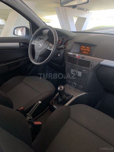 Opel Astra 2006, 176,000 km - 1.4 l - Bakı