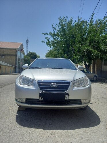 Hyundai Elantra 2009, 204,328 km - 2.0 л - Şamaxı
