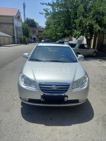 Hyundai Elantra 2009, 204,328 km - 2.0 л - Şamaxı