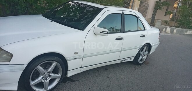 Mercedes C 180 1999, 365,636 km - 2.0 l - Bakı