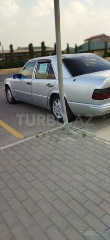 Mercedes E 300 1992, 856,395 km - 3.0 l - Bakı