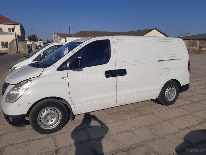 Hyundai H-1 2009, 258,000 km - 2.5 l - Bakı