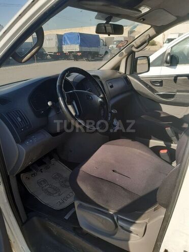 Hyundai H-1 2009, 258,000 km - 2.5 l - Bakı