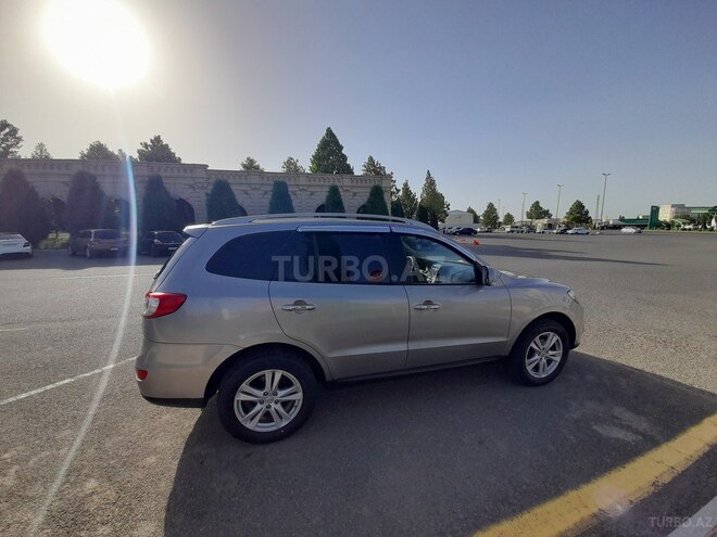 Hyundai Santa Fe 2009, 230,000 km - 2.0 л - Gəncə