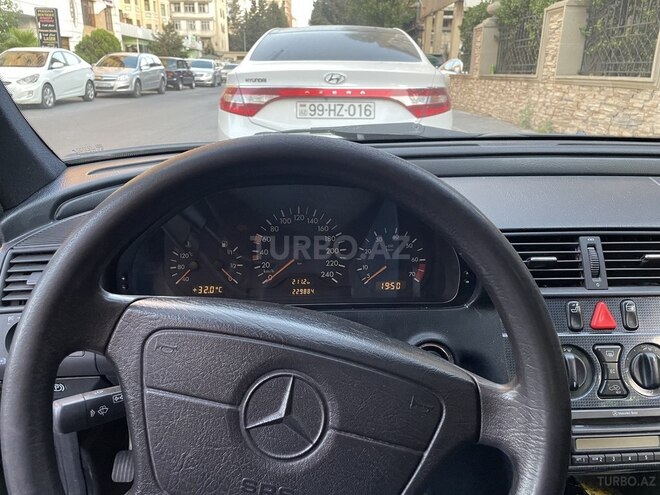 Mercedes C 180 1998, 224,000 km - 1.8 l - Bakı