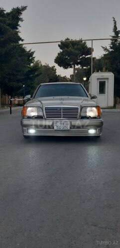 Mercedes E 220 1994, 370,000 km - 2.2 l - Bakı