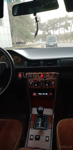 Mercedes E 220 1994, 370,000 km - 2.2 l - Bakı