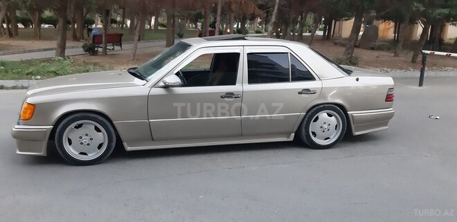 Mercedes E 220 1994, 370,000 km - 2.2 l - Bakı