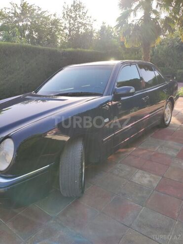 Mercedes E 240 1999, 112,139 km - 2.4 l - Masallı
