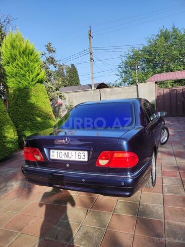 Mercedes E 240 1999, 112,139 km - 2.4 l - Masallı