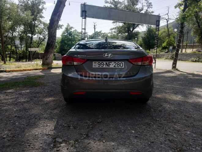 Hyundai Elantra 2013, 86,000 km - 1.8 l - Şəki