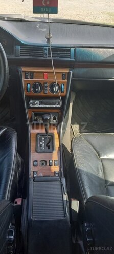 Mercedes E 220 1995, 666,666 km - 2.2 l - Füzuli