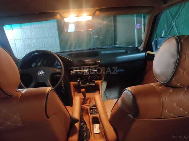 BMW 520 1990, 300,000 km - 2.0 l - Bakı