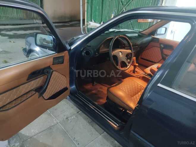 BMW 520 1990, 300,000 km - 2.0 l - Bakı