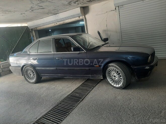 BMW 520 1990, 300,000 km - 2.0 l - Bakı