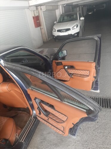 BMW 520 1990, 300,000 km - 2.0 l - Bakı