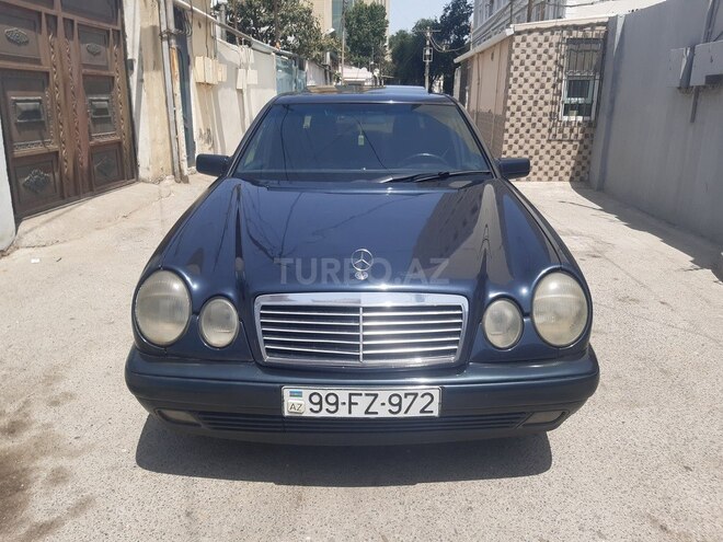 Mercedes E 240 1999, 255,000 km - 2.4 l - Bakı