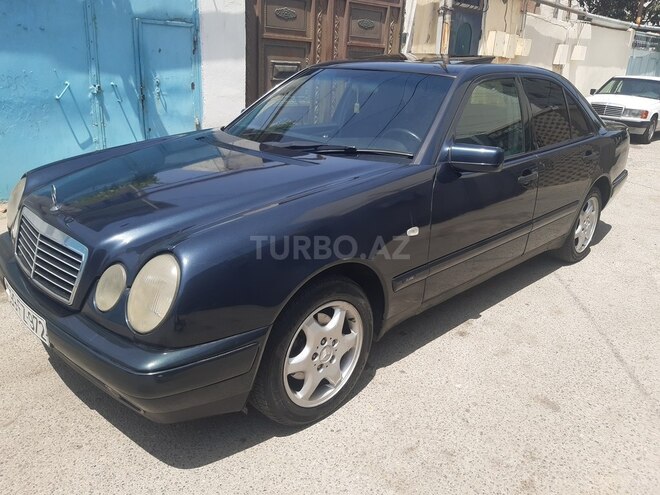 Mercedes E 240 1999, 255,000 km - 2.4 l - Bakı