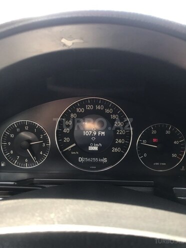 Mercedes E 220 2006, 257,000 km - 2.2 l - Füzuli