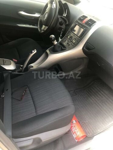 Toyota Auris 2009, 151,000 km - 1.4 l - Bakı
