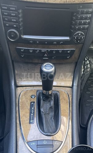 Mercedes E 320 2003, 307,000 km - 3.2 l - Bakı
