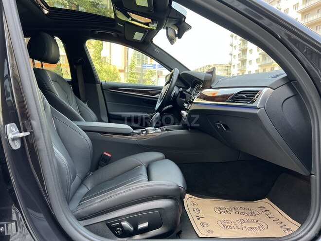 BMW 530 2019, 27,359 km - 2.0 l - Bakı