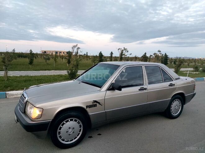 Mercedes 190 1991, 272,460 km - 2.0 l - Bakı