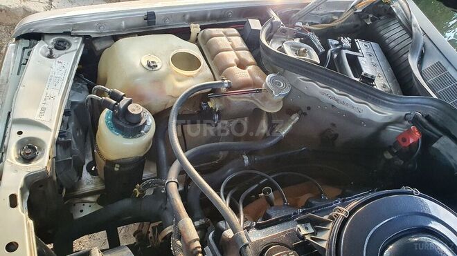 Mercedes 190 1991, 272,460 km - 2.0 l - Bakı