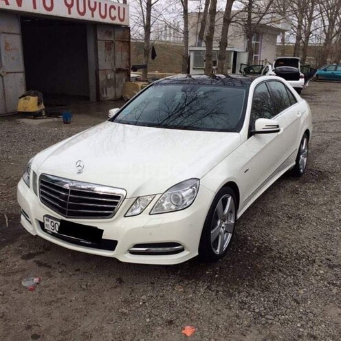 Mercedes E 350 2010, 172,000 km - 3.5 л - Bakı
