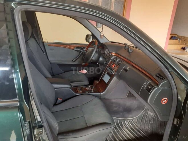 Mercedes E 280 2000, 222,222 km - 0.4 л - Tərtər