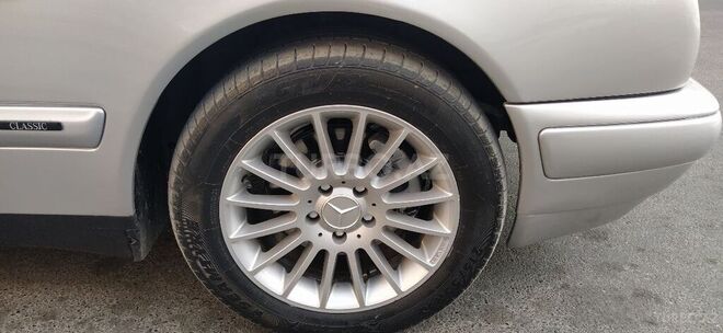 Mercedes E 230 1997, 375,000 km - 2.3 l - Sumqayıt