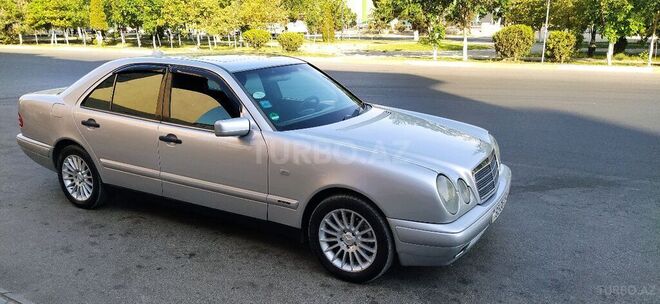 Mercedes E 230 1997, 375,000 km - 2.3 l - Sumqayıt