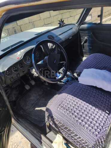 LADA (VAZ) 2106 1987, 300,000 km - 1.3 l - Salyan